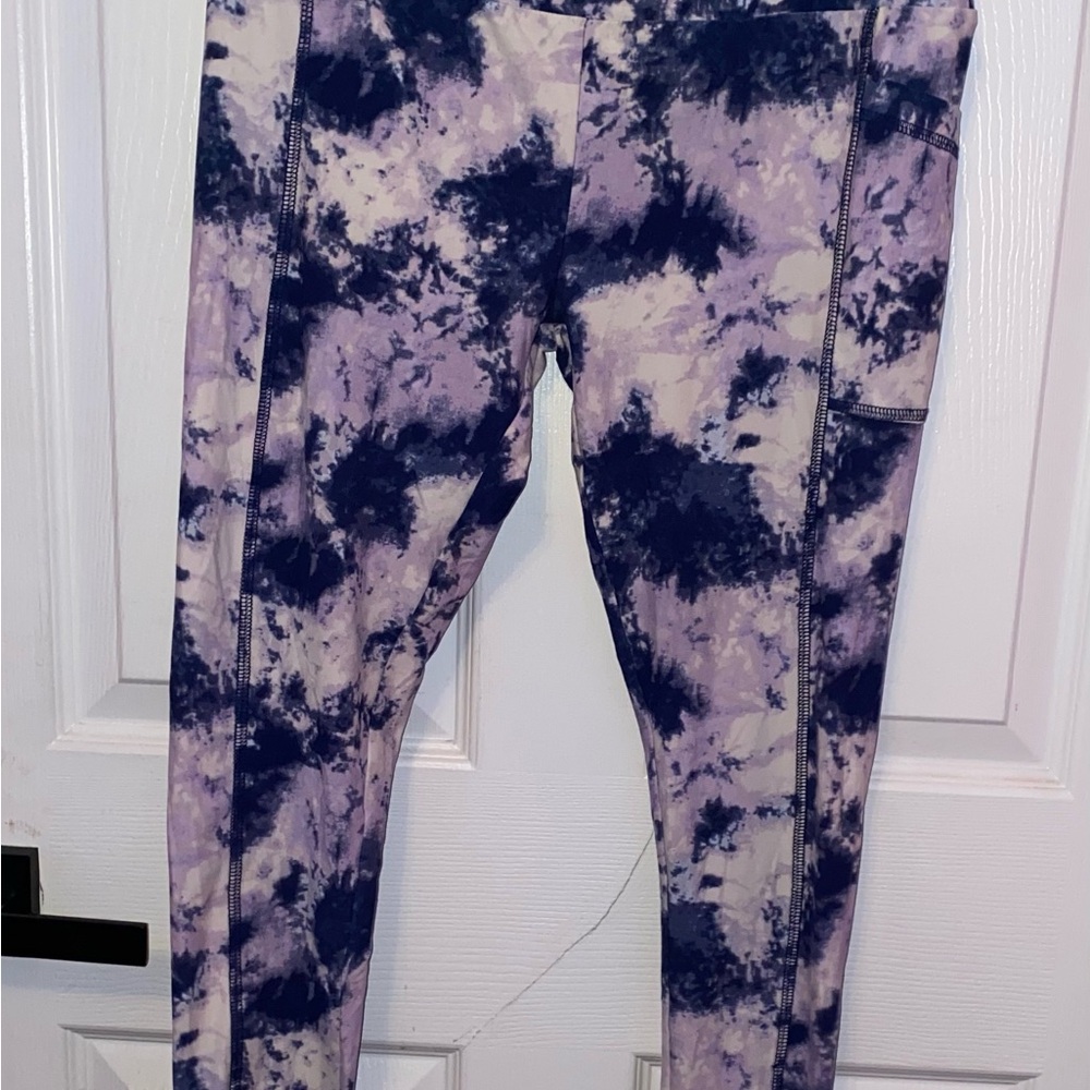 NWOT No Comment Blue/Purple Tie Dye Leggings, 1 Side Pocket, Large Juniors